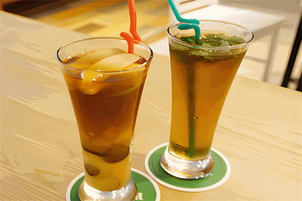一只清檸飲品 夏日里的一抹清新與活力